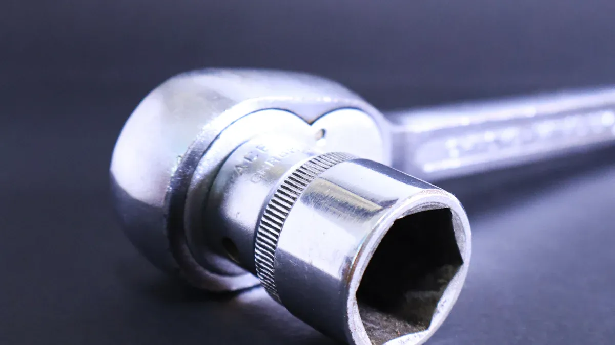 How to install hex flange head bolts without mistakes